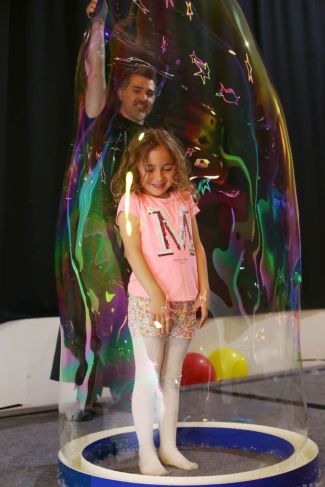 Premium Bubble Show Rent in  for Birthday, Wedding, Corporate Events